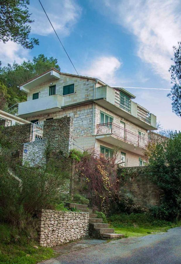 Apartment In Pucisca/Insel Brac 5972 外观 照片